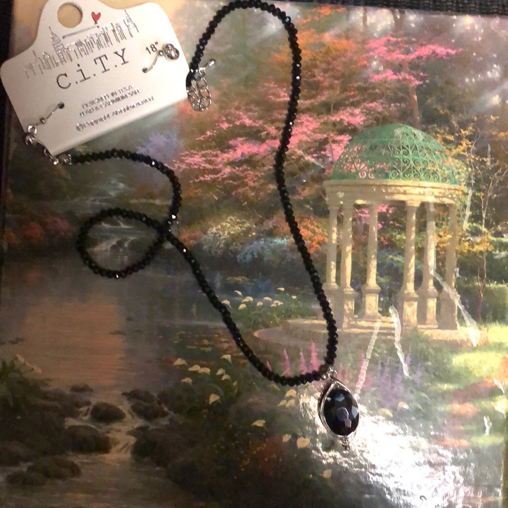 C.I.T.Y Austrian Crystal Costume Necklace Set- $12 or $9 w/offer 🎉